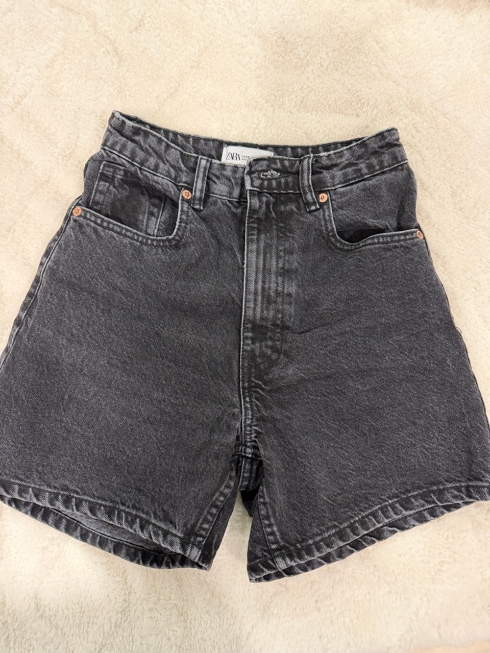 Zara Women’s Black High-Waist Denim Shorts